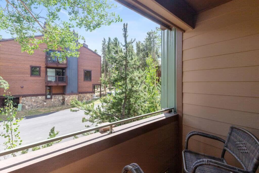 Downtown Chalet Close To Main St With Pool And Hot Tub ブリッケンリッジ エクステリア 写真